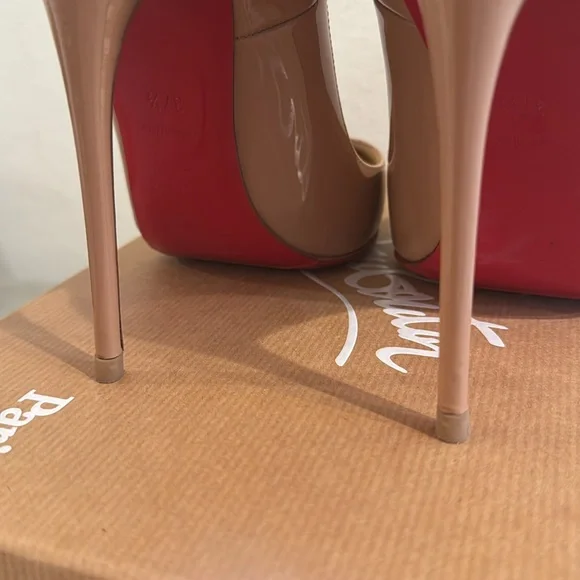 Christian Louboutin So Kate 120 Patent Nude: size 37.5 - Picture 6 of 11